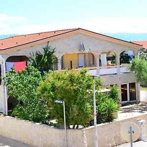 Apartements Delfin Vir